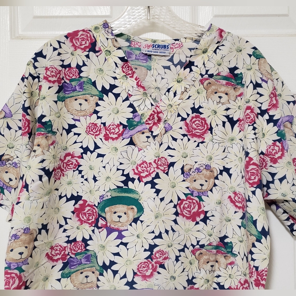 Scrub top - Picture 2 of 2